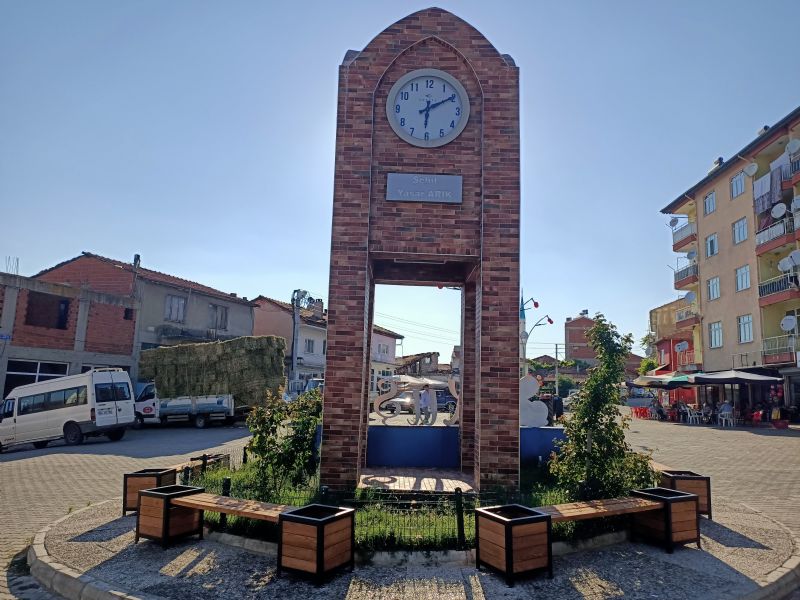 Kuu Belediyesi Oyun Park-Saksl Banklar-